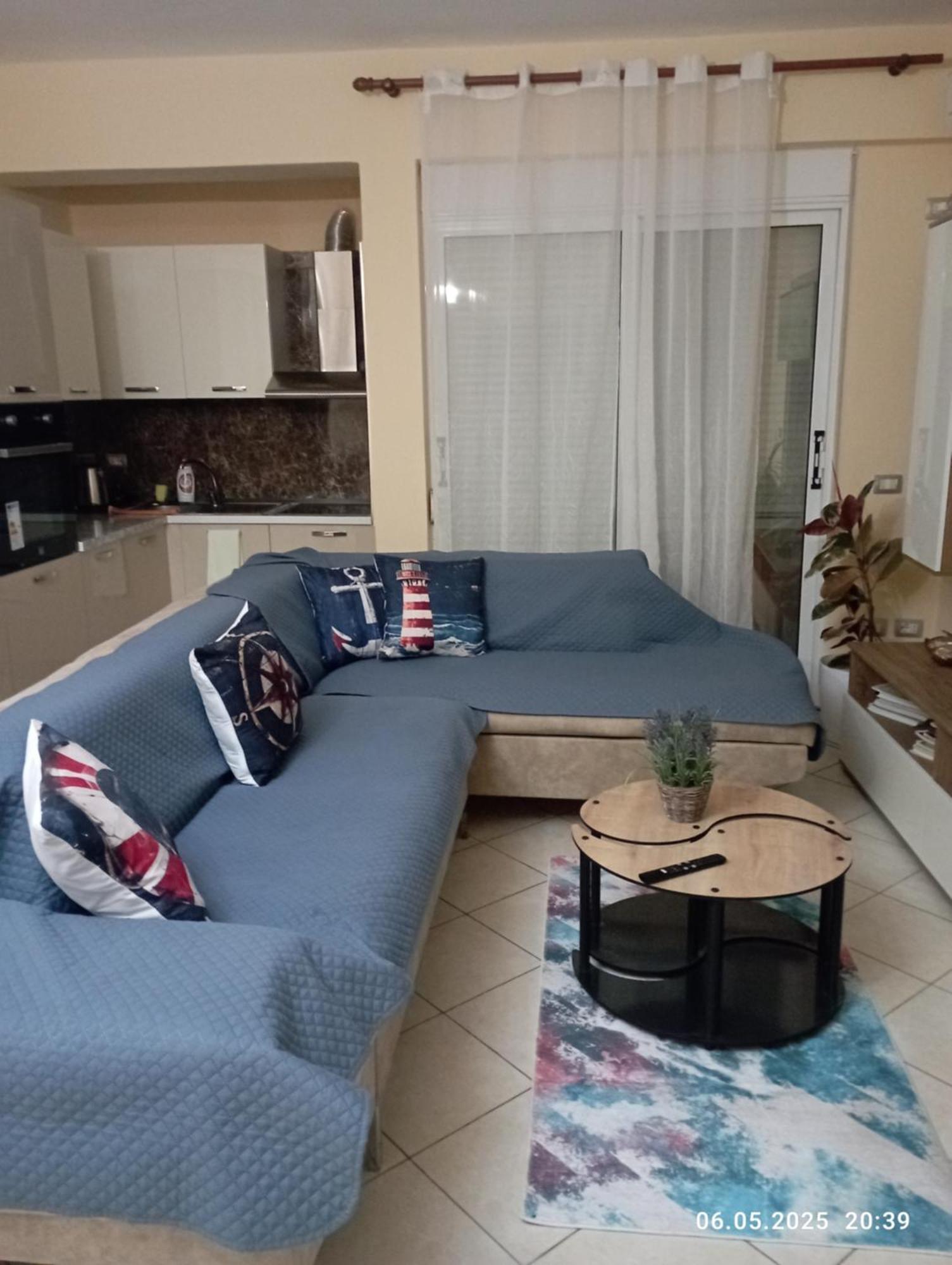 Sarah Appartamento Vlorë Εξωτερικό φωτογραφία